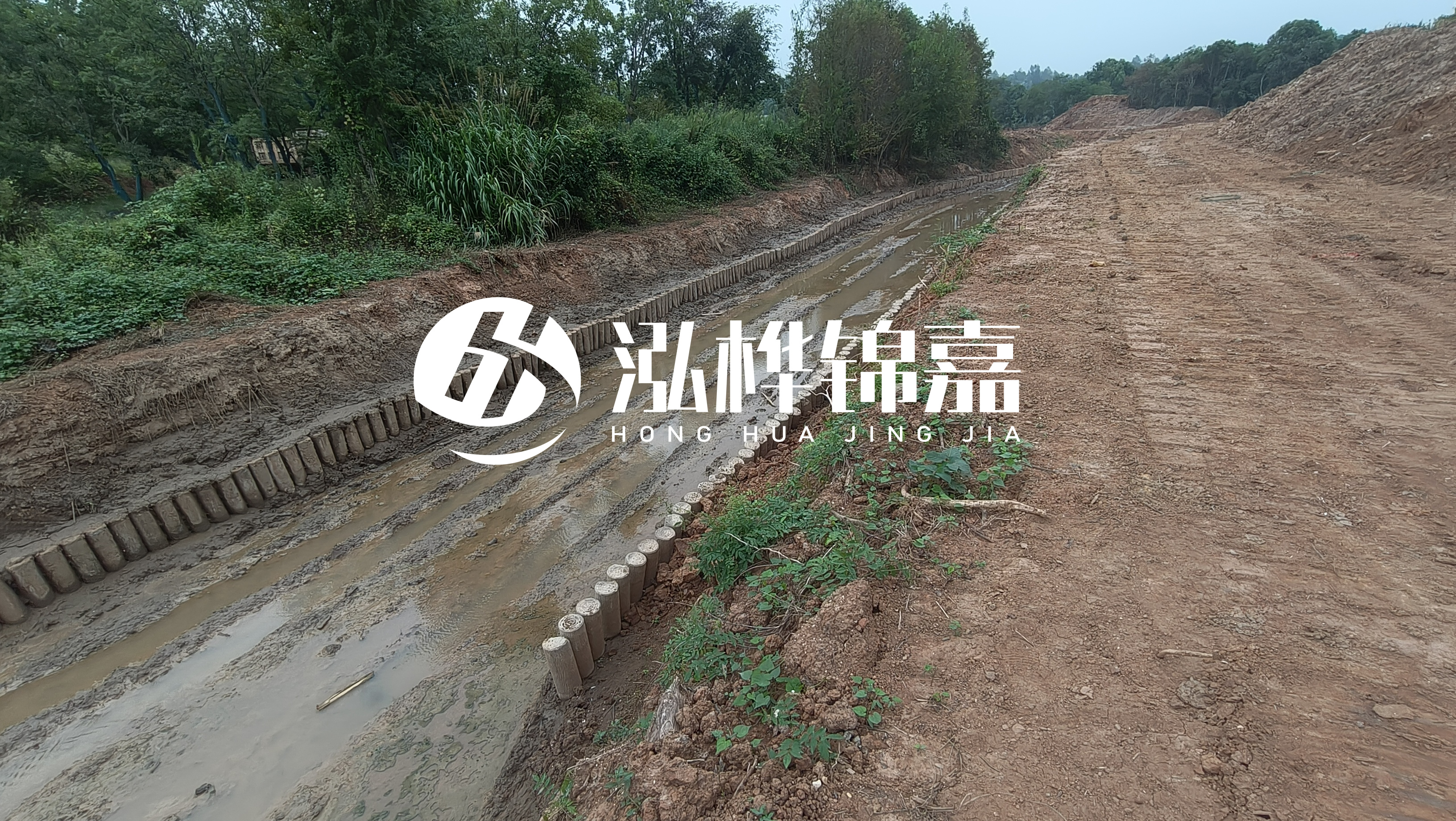 水泥仿木樁施工隊(duì)泓樺錦嘉 - 河道仿木樁的高度需要超出水位多少？