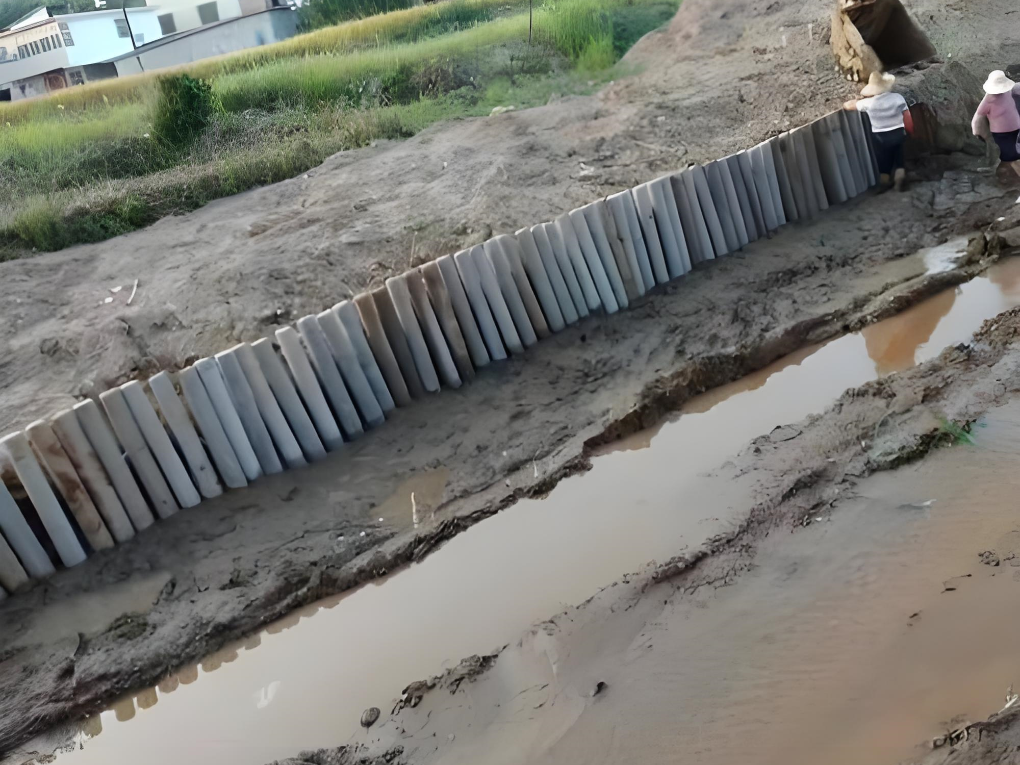 水泥仿木樁施工隊(duì)泓樺錦嘉 - 水泥仿木樁的施工費(fèi)用怎么計(jì)算？